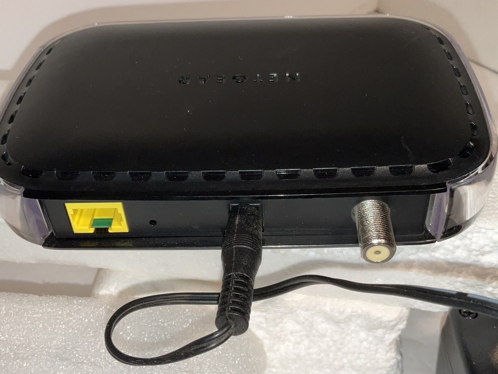 NETGEAR CM400 Cable Modem - Pre-Owned - GC