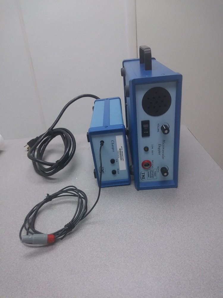 TITRONICS MEDICAL INSTRUMENTS MICROVASCULAR DOPPLER BLOOD FLOW DETECTOR