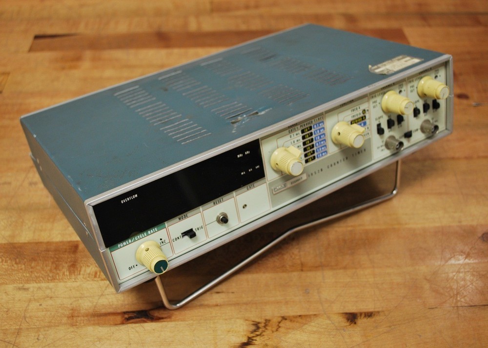 Fluke 1952B Counter Timer - USED