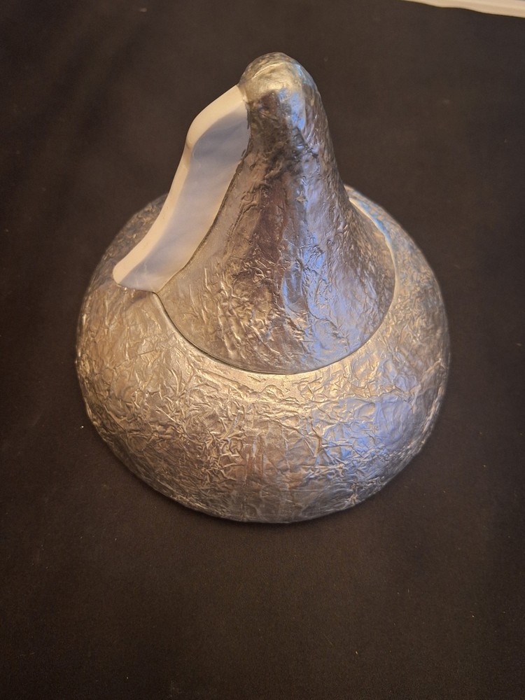 Hershey's Giant Kiss Cookie Jar 1998