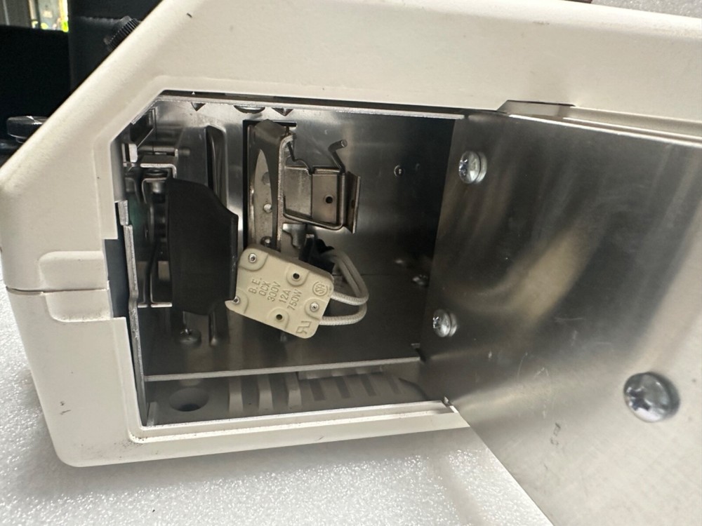 DOLAN-JENNER M4402 LabPro Powerlite High Intensity Illuminator