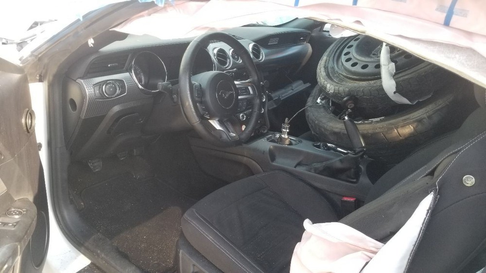 15 FORD MUSTANG GT MT COMPLETE FRONT FLOOR CENTER CONSOLE BLACK