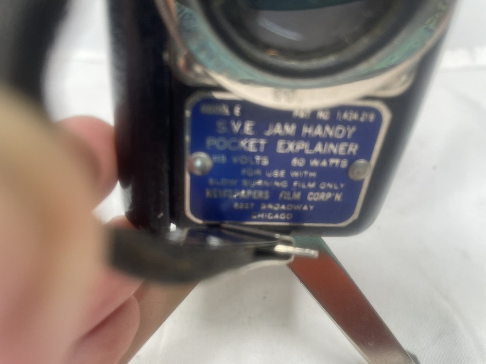 Vintage SVE JAM HANDY POCKET EXPLAINER PROJECTOR w CASE