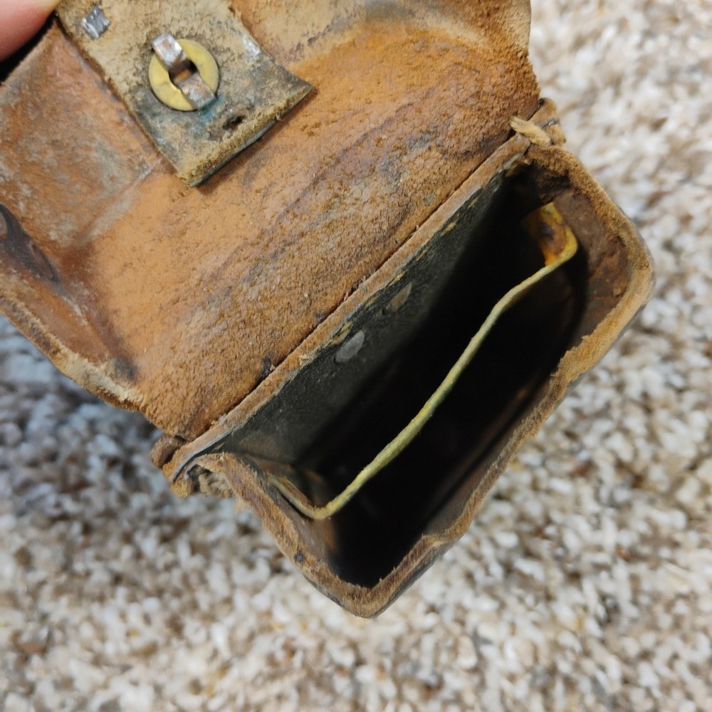 WW2 German K98 ? Single Leather Ammo Pouch With Belt Loop