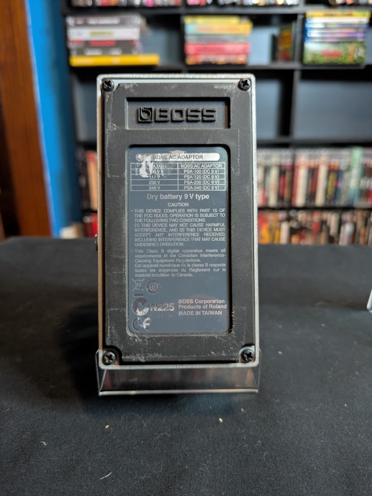 Boss DD-7 Digital Delay Guitar Effect Pedal Pre-owned