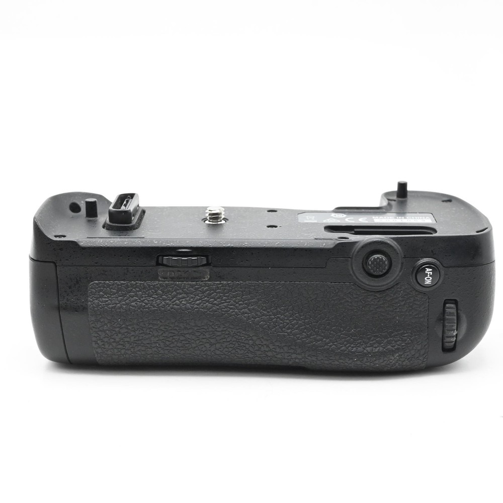 Nikon MB-D17 Multi Power Battery Pack for Nikon D500 #059