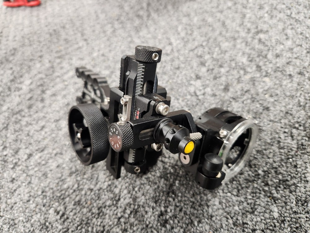 Trophy Ridge 1-Pin .019 Right Hand Digital React Bowsight (AS701DR19)