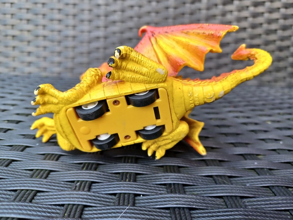 ELC Power Dragon pull back wheels Britains Deetail Dungeons & Dragons