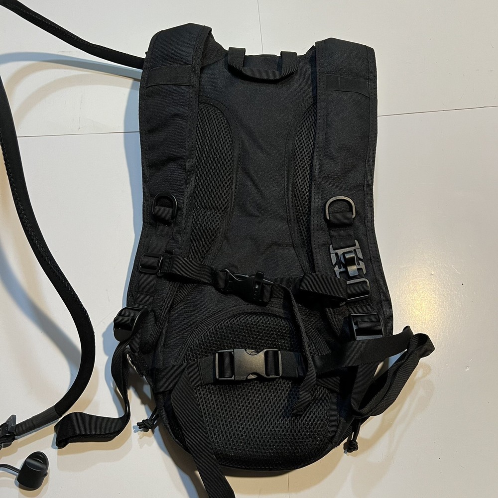 Tactical Molle Hydration Pack Backpack with 3L TPU Water Bladder Military Daypac