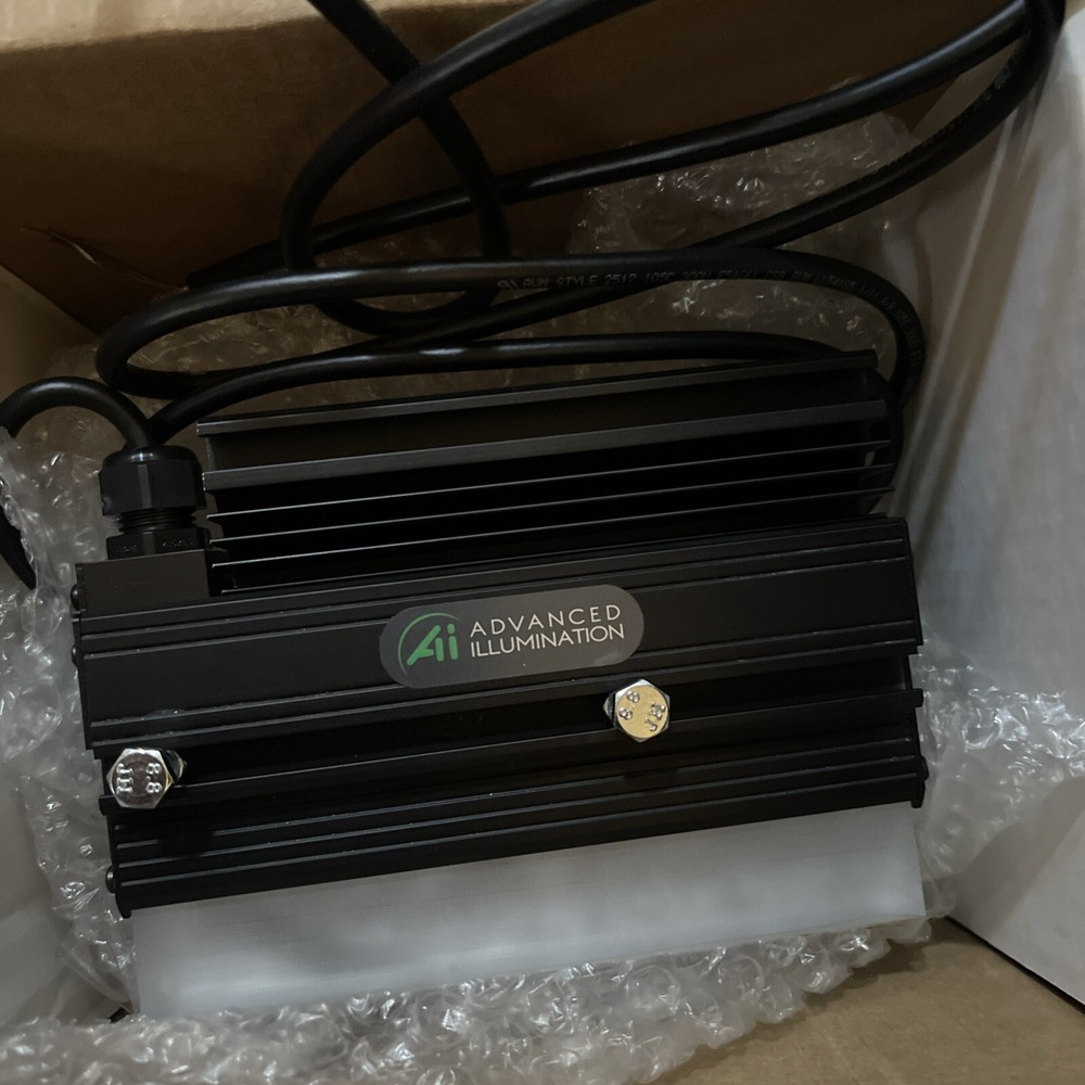 Advanced Illumination LL137F-06WHI24 Medium Intensity Line Light