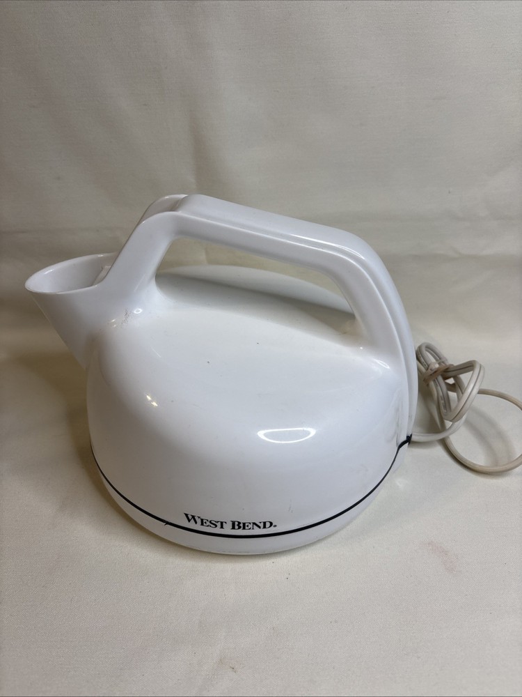 West Bend Electric Whistling Tea Pot White 1 Quart Teakettle