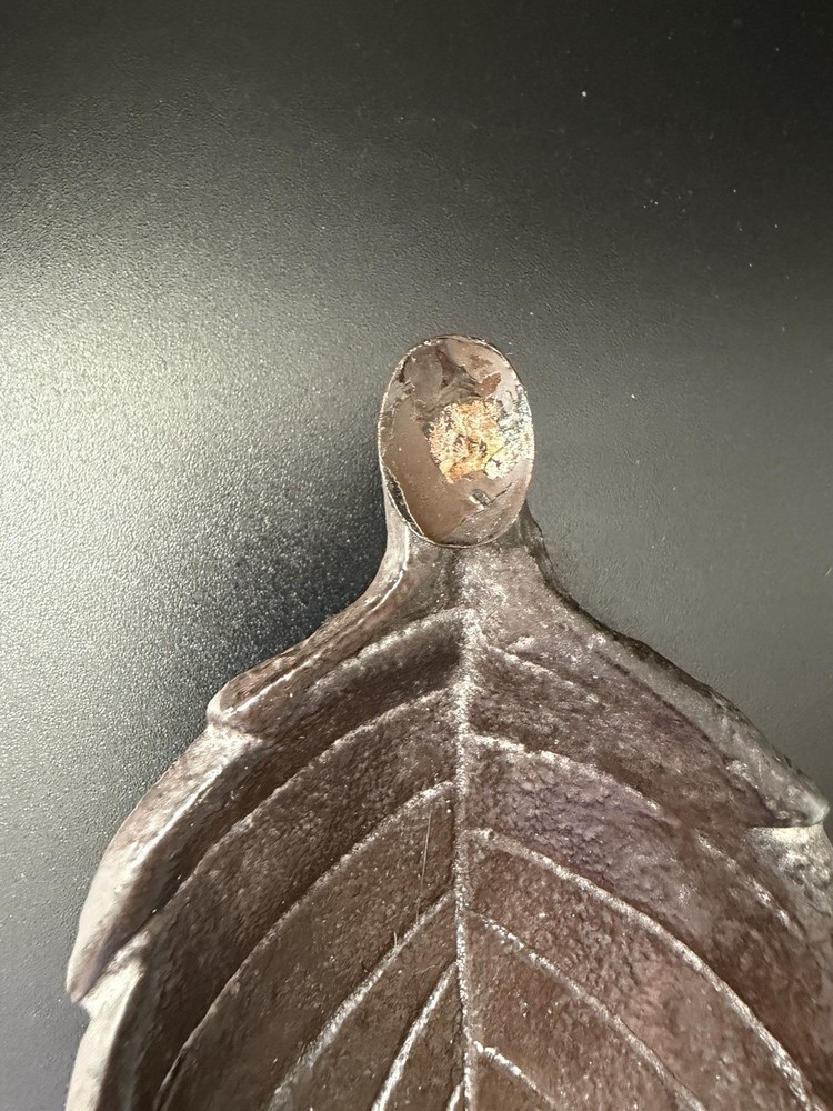 cast iron leaf dish