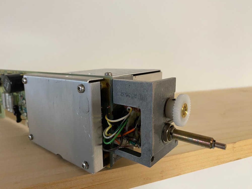 HP 8640B -A11 Module, w/knobs (Variable Freq Modulation), opt 001, FULLY TESTED!