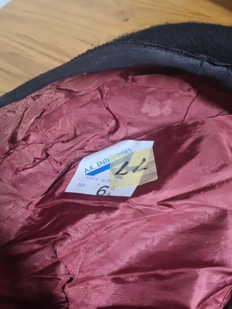 Kuwait Army Beret & Badge Size 54