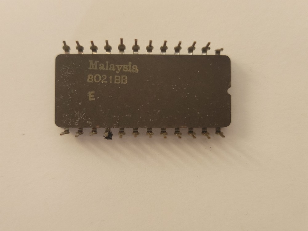 Intel '77 , Model D2716-958R5-9 Microcontroller