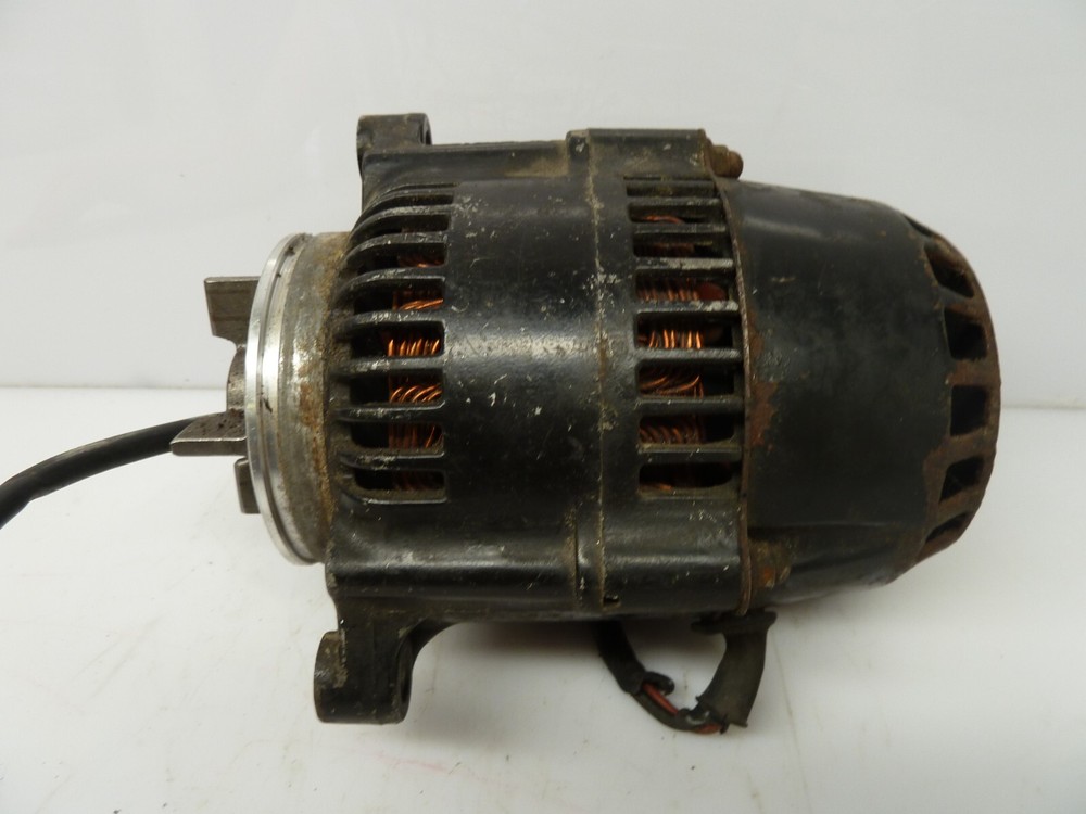 Kawasaki ZX10 B alternator.