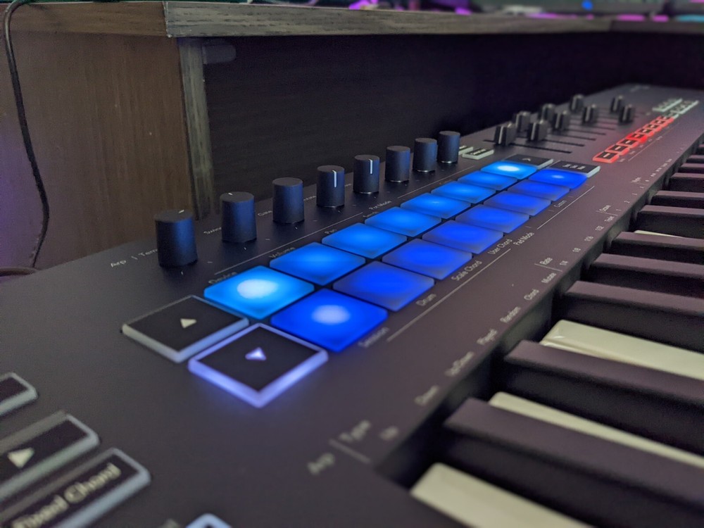 Novation Launchkey 49 MK3 USB MIDI Keyboard Controller - NO Software