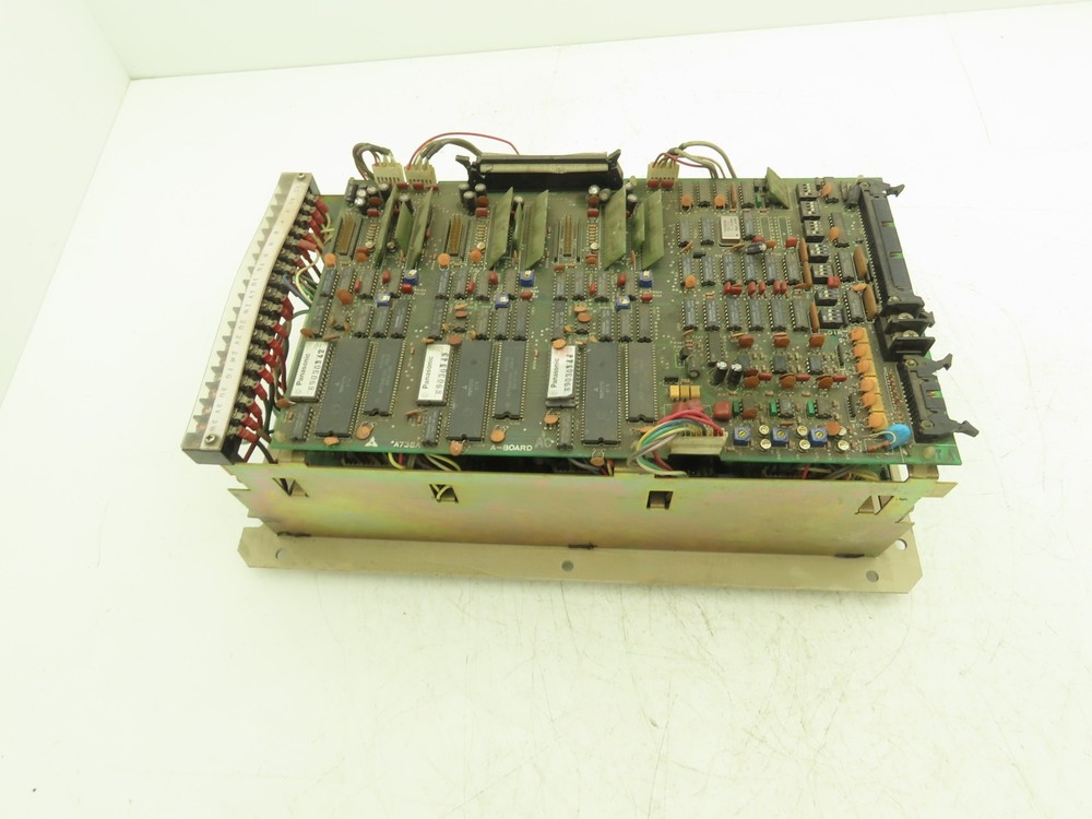 Hitachi HDV472 Servo Controller Power Supply Unit 270VDC Input 200/220VAC Output