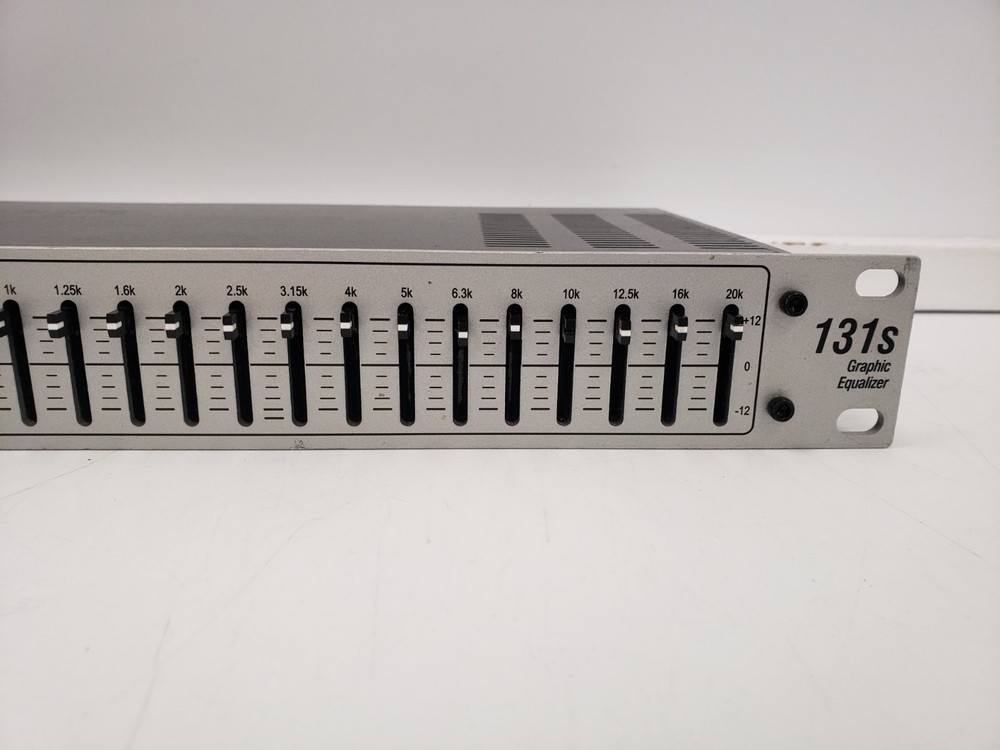 (90372-2) DBX DBX131SV Graphic Equalizer