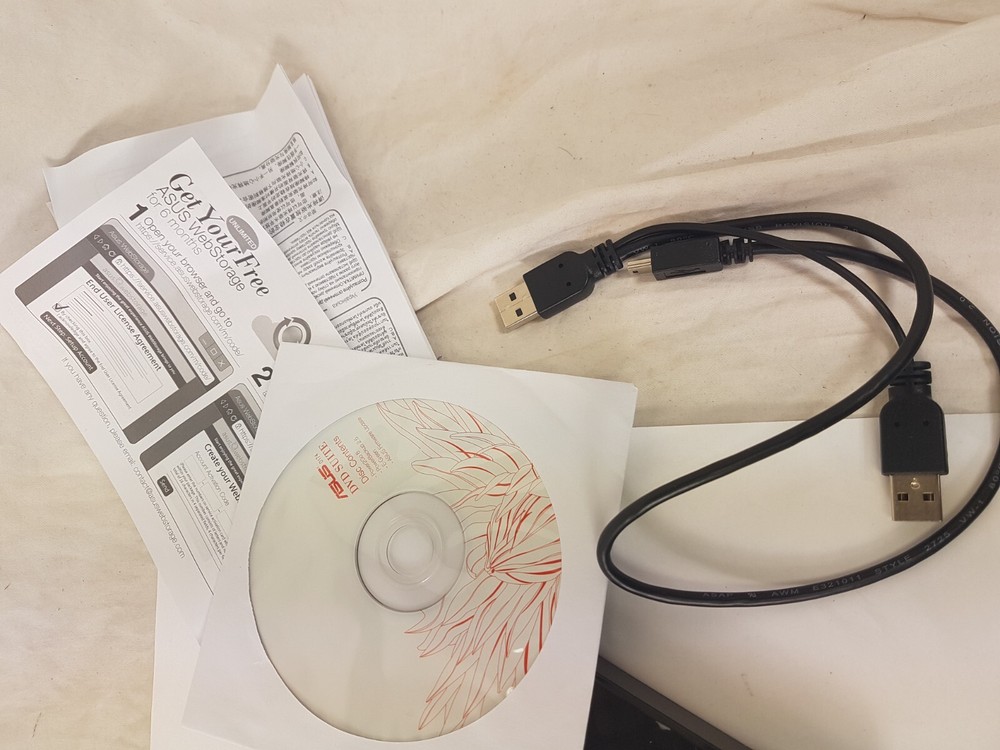 Asus External Slim DVD-RW Drive SDRW-08D2S-U burner CD USB MAC or PC