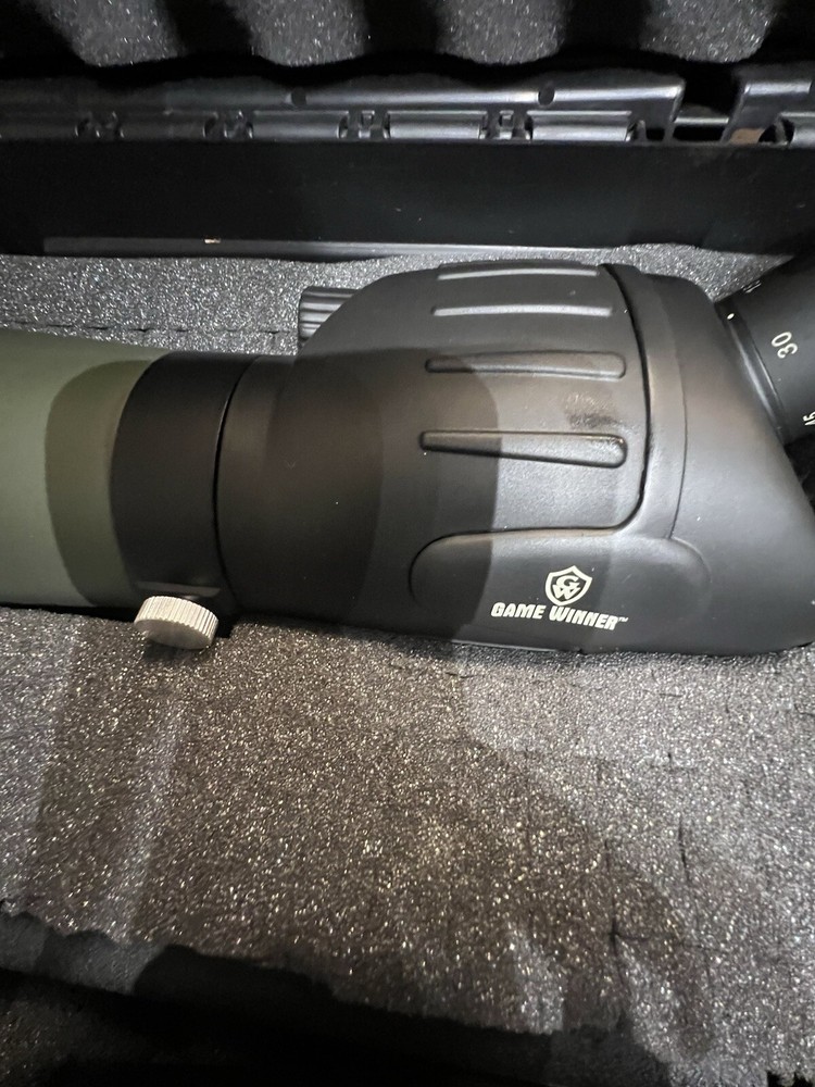Game Winner Sporting Scope With Tripod 15X45X60. Mint