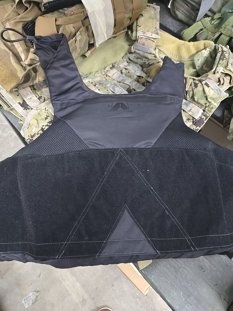 ArmorVent Alpha Elite Armor Vest B0911