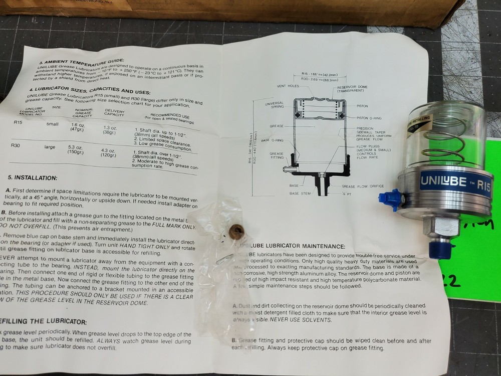 1/8” MPT Base Grease Lubricator - Spring Operated - RF15 [A3S4]