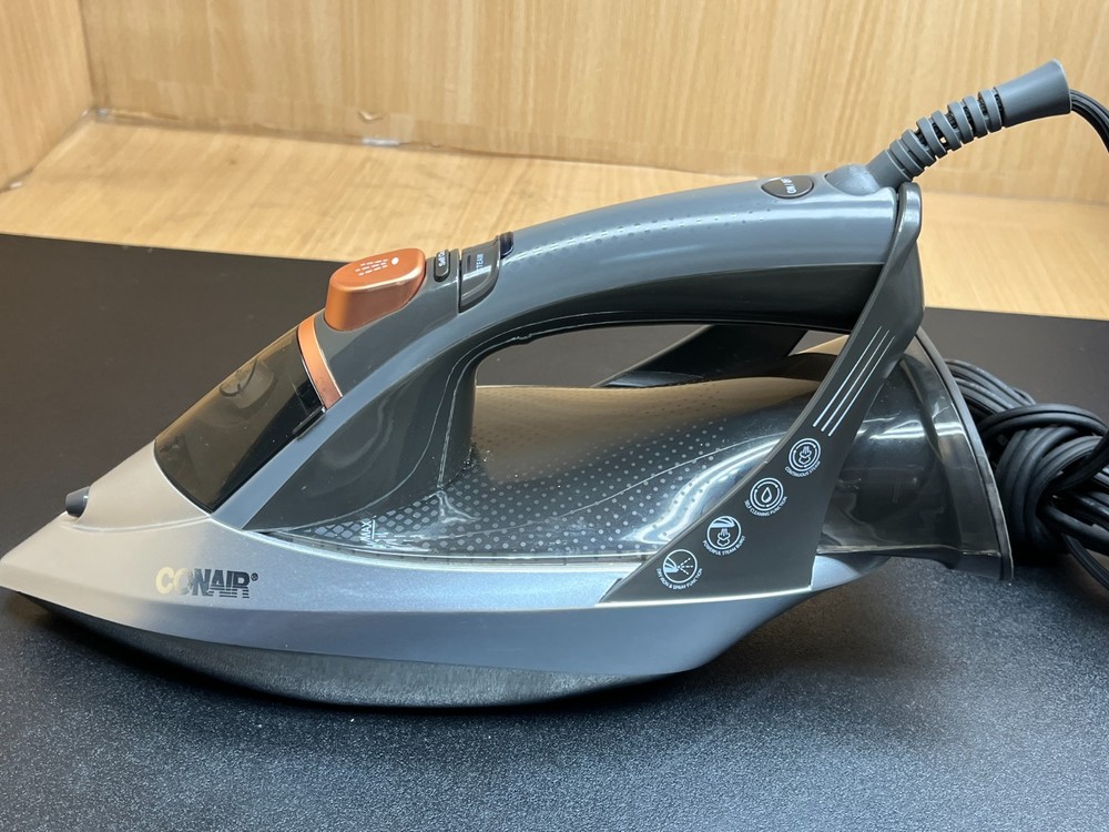 Conair Fabric Steam Iron Silver GI500