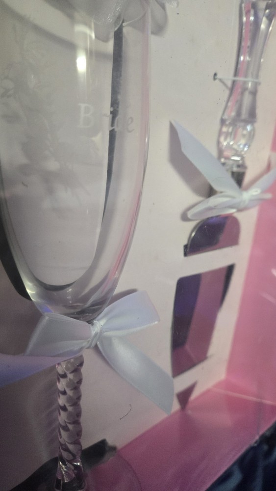 Bridal/Wedding Set- Champagne Glasses, Garter, & Cake Server