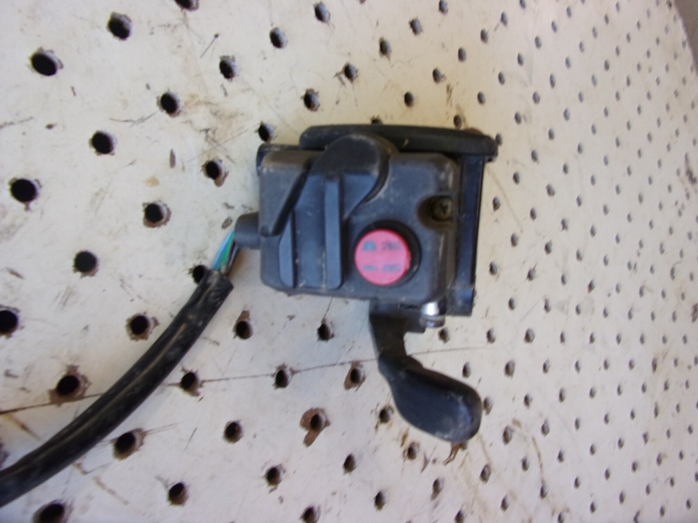 Yamaha 660 grizzly Throttle control box