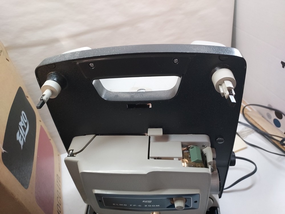 Vintage Elmo FP-C 8mm Portable Projector - In Box