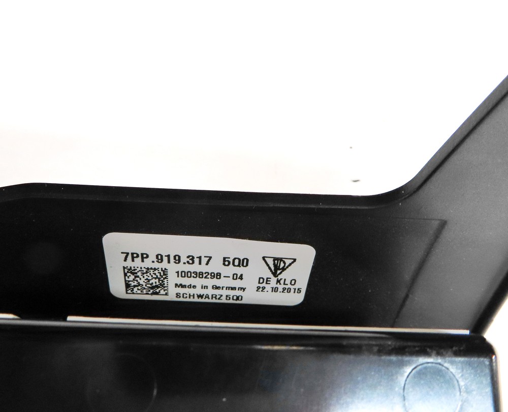 2016 PORSCHE MACAN (95B) FRONT DOMELIGHT COURTESY DOME MAP LIGHT LAMP (BLACK)