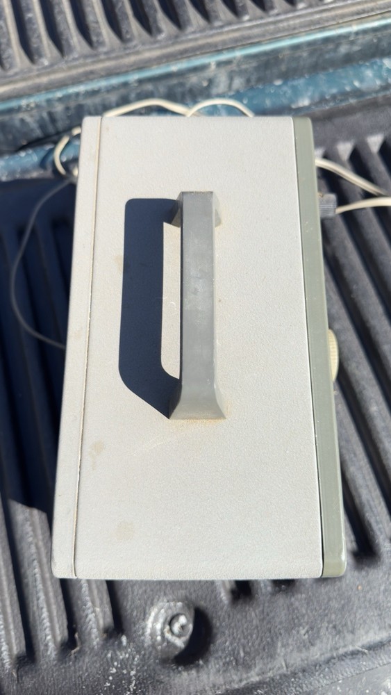 Vintage Heathkit Condenser Checker POWERS ON NOT TESTED