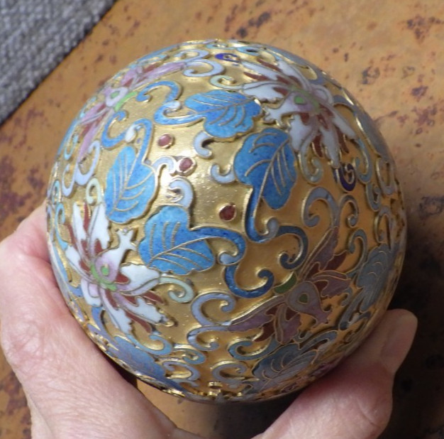 Vintage 6 1/4" Cloisonne Egg C2