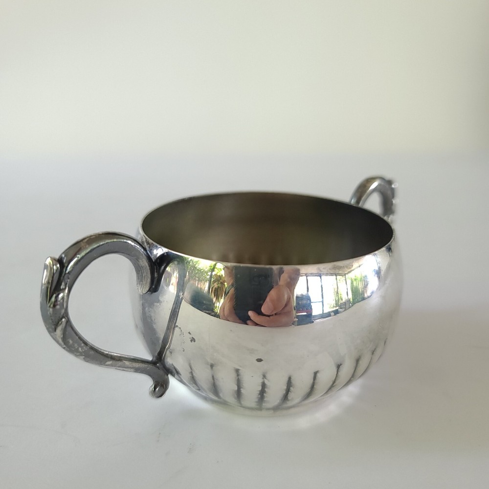 Vintage Oneida LTD Silverplate Fluted Sugar Bowl