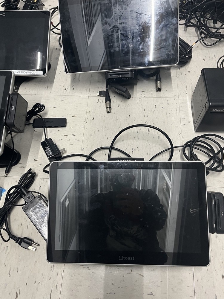 Toast Restaurant POS System Bundle (D)