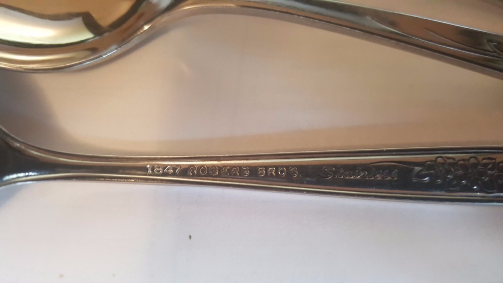 International Stainless Wildflower 3 Teaspoons