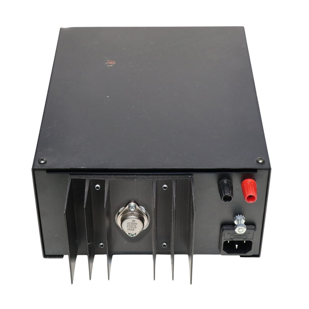 Astron RS-10A 10-Amp Linear Regulated Power Supply 13.8 VDC Output Works