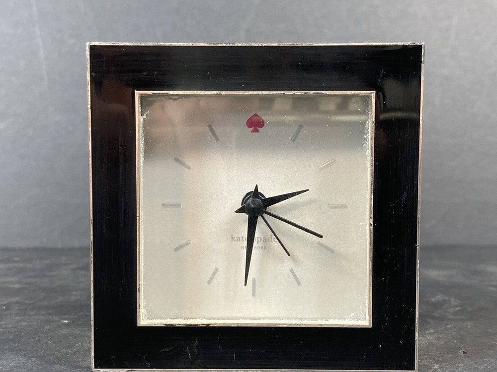 KATE SPADE Square Desk Clock