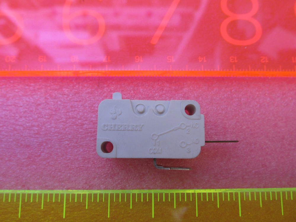 Cherry Microswitch Micro Switch 0.05 Amp 28 Vdc Gold Plated Low Current Contacts