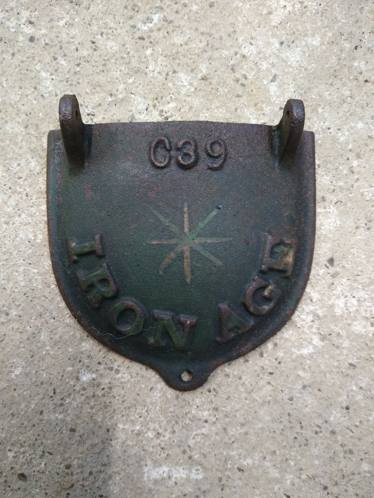 Iron Age Seeder Hopper Lid C39