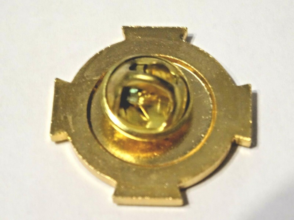 NURSING" FUTURE ~ THE CAMPAIGN FOR BY JOHNSON & JOHNSON ~ LAPEL PIN