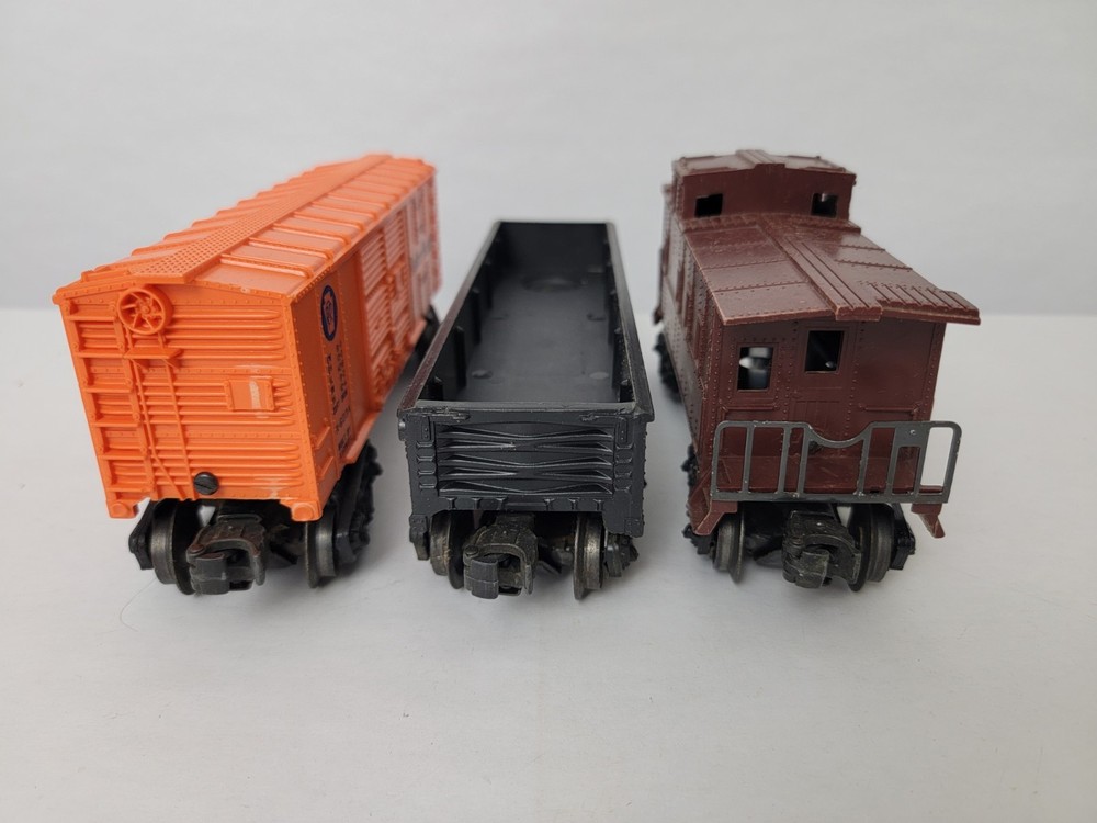 Lionel Postwar Set #1500 3 Car Freight Set