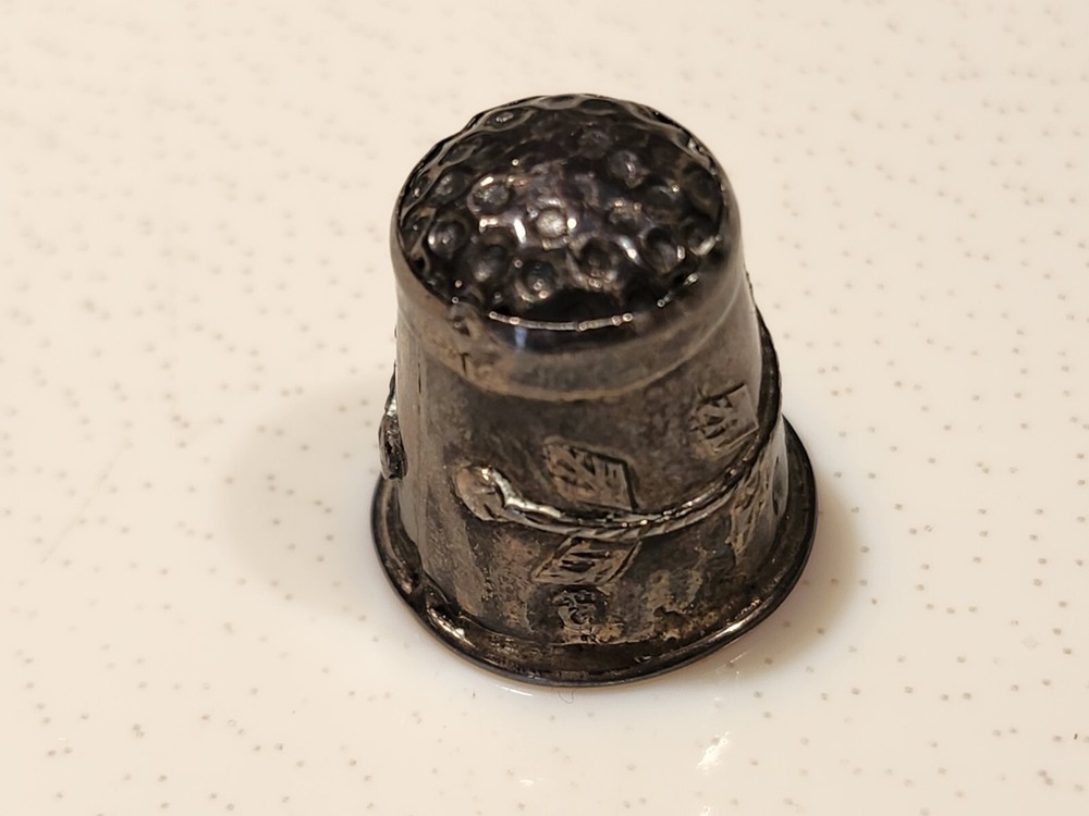 Sterling Silver Thimble With Vine Design .05 Ounce