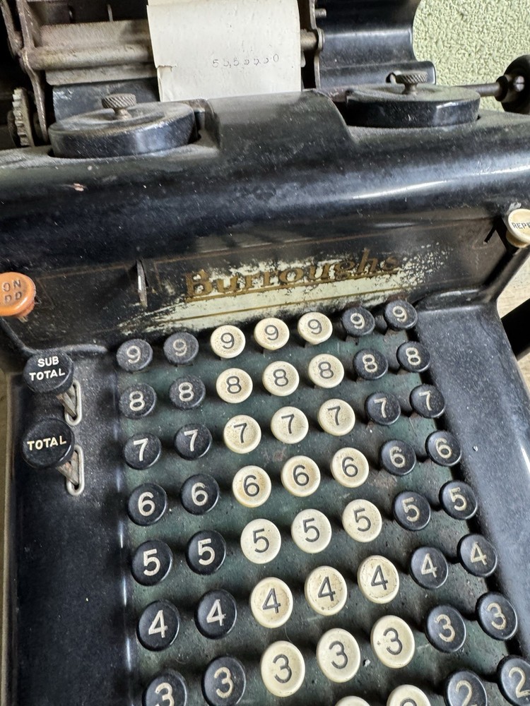 Antique Burroughs Class Adding Machine Appears To Work