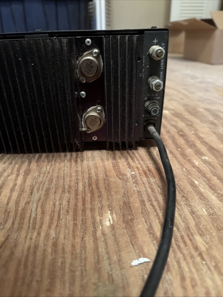 ASTRON RS-35M 35 AMP METERED POWER SUPPLY POWERS ON