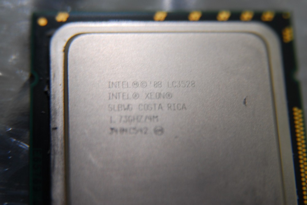 Intel Xeon LC3528 1.73GHz Dual-Core Processor