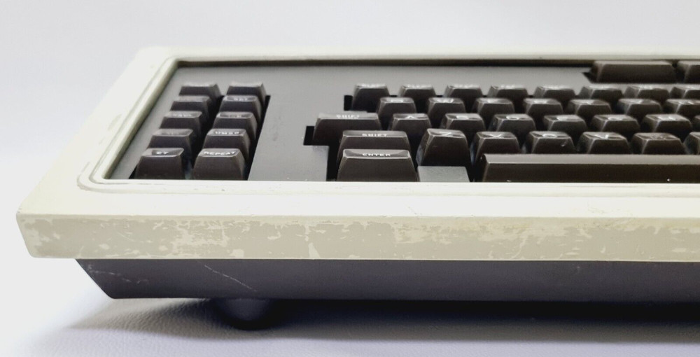 VINTAGE TERMINAL KEYBOARD RAYTHEON DATA SYSTEMS - FOR PARTS UNTESTED