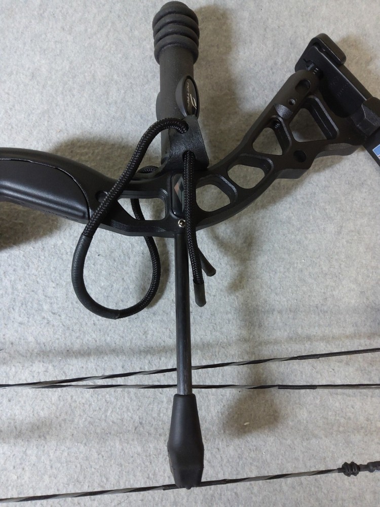 Diamond Archery by Bowtech Prism Lefthanded Compund Bow