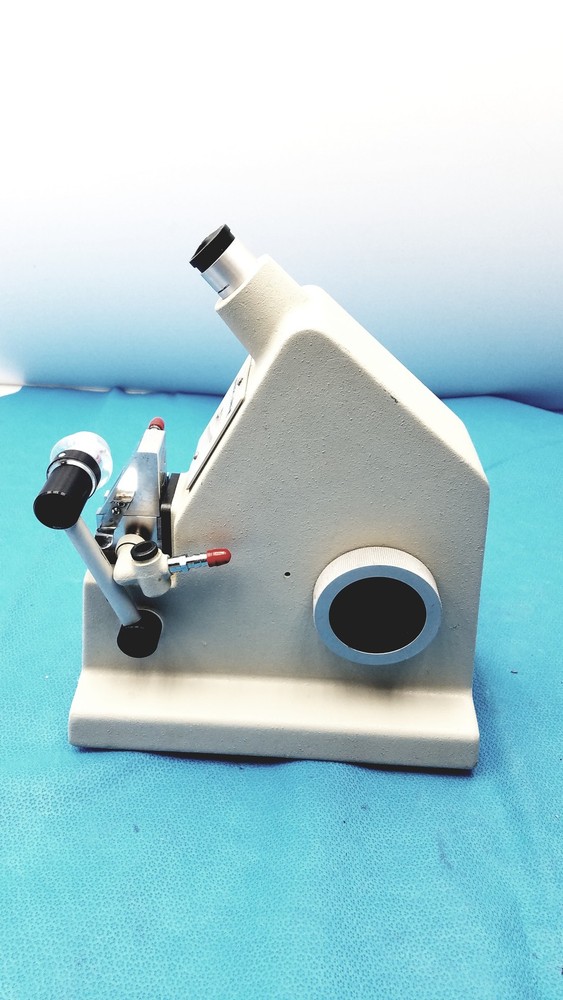 Bausch & Lomb 33.46.10 Benchtop Refractometer